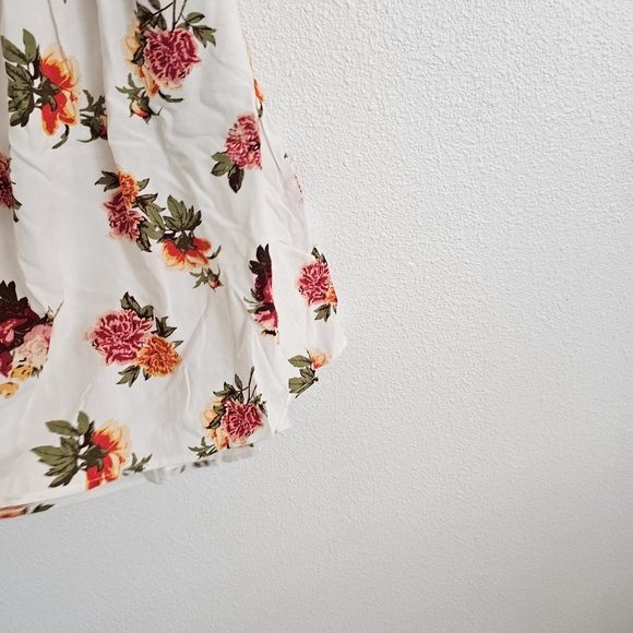 Garage White Floral Dress | Size Medium - Picture 3 of 11